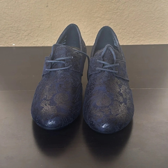 Soft Style by Hush Puppies Women's Gretel Dress Pump blue.  Size 7 - Picture 3 of 7